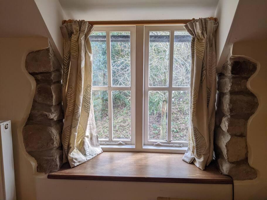 The Old Granary Farm Cottage Abergavenny ภายนอก รูปภาพ